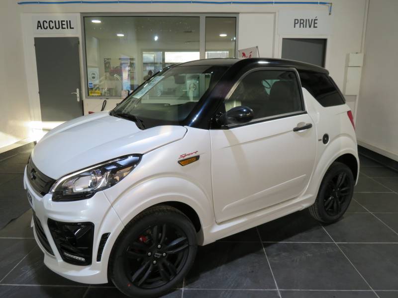 JS50 SPORT YOUNG DCI en stock chez R2B MOTORS